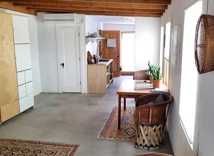 Barrio Retreat - Historic 1900 Adobe Downtown Tucson