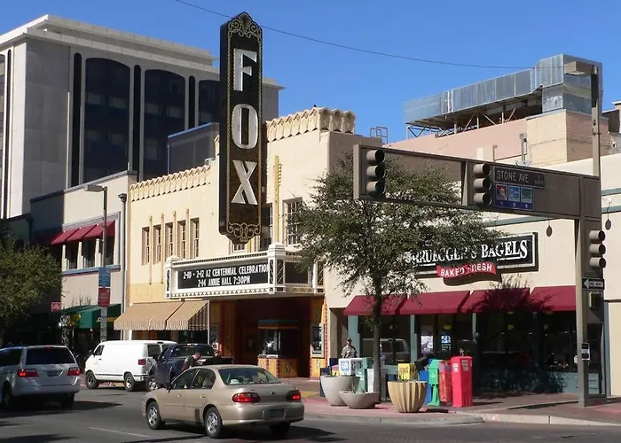 Apartment Barrio Retreat - Historic 1900 Adobe Downtown *