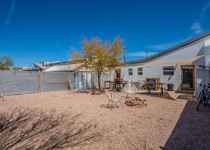 Barrio Retreat - Historic 1900 Adobe Downtown Apartment Tucson